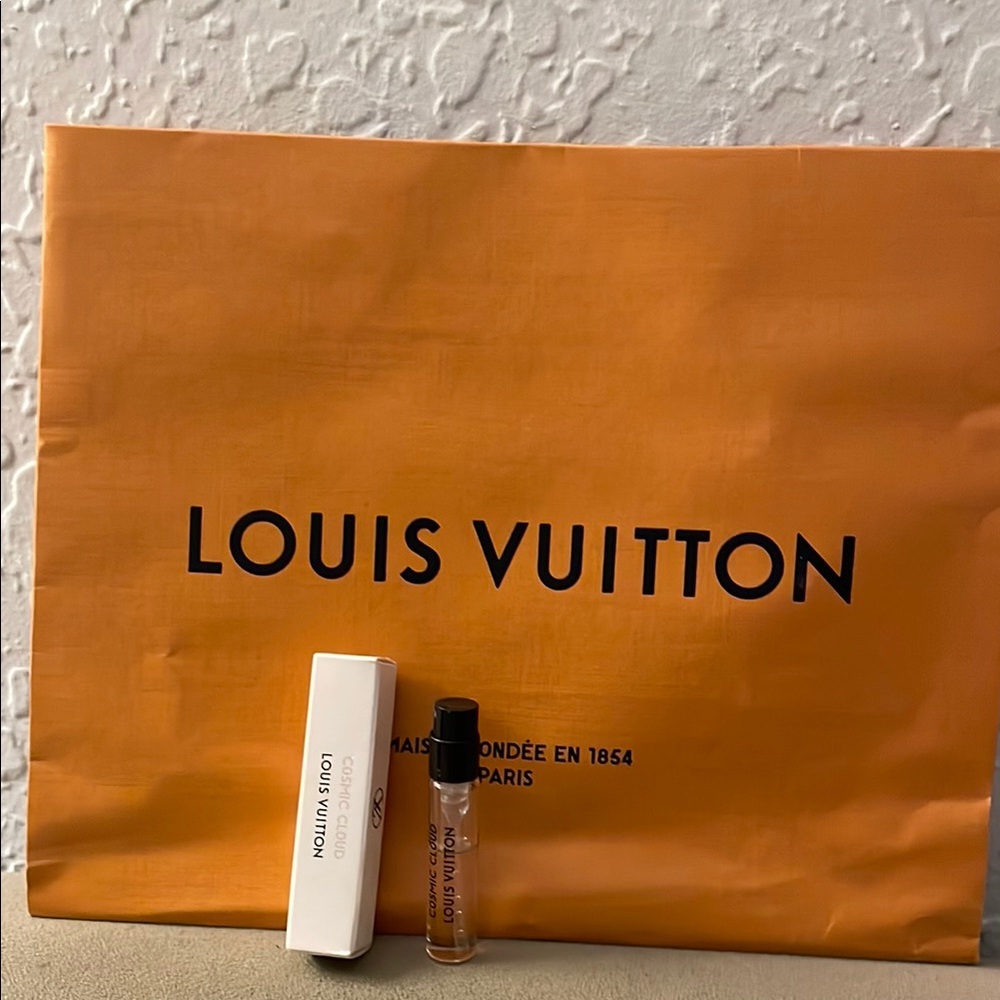 Louis Vuitton Perfume Sample with Shopping Bag